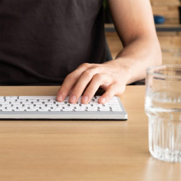 R-Go Tools Compact Break RGOCOUKWLWH näppäimistö Bluetooth QWERTY Englanti (UK) Valkoinen