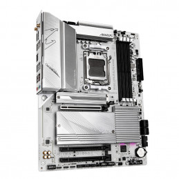 AORUS B650 ELITE AX ICE emolevy AMD B650 Pistoke AM5 ATX