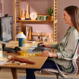 Logitech Lift hiiri Oikeakätinen RF Wireless + Bluetooth Optinen 4000 DPI